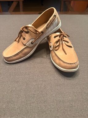 Sperry Light Tan Leather Boat Shoes